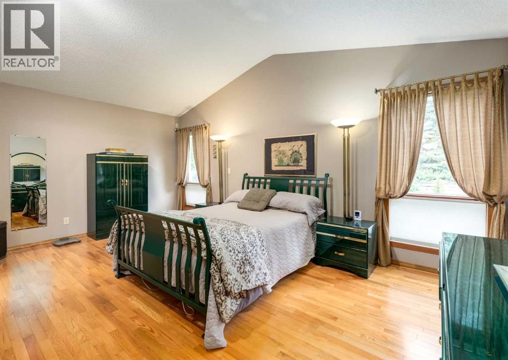 Single Family House Bungalow for Sale in  Hawkside Mews NW Hawkwood Calgary 