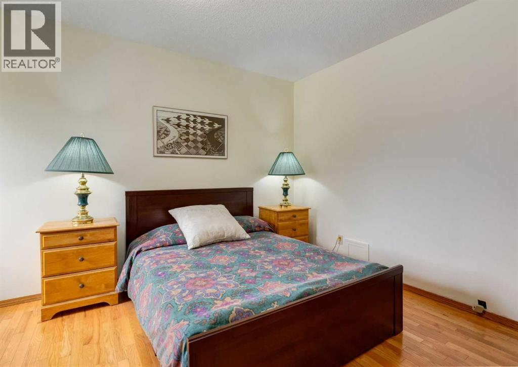 Single Family House Bungalow for Sale in  Hawkside Mews NW Hawkwood Calgary 