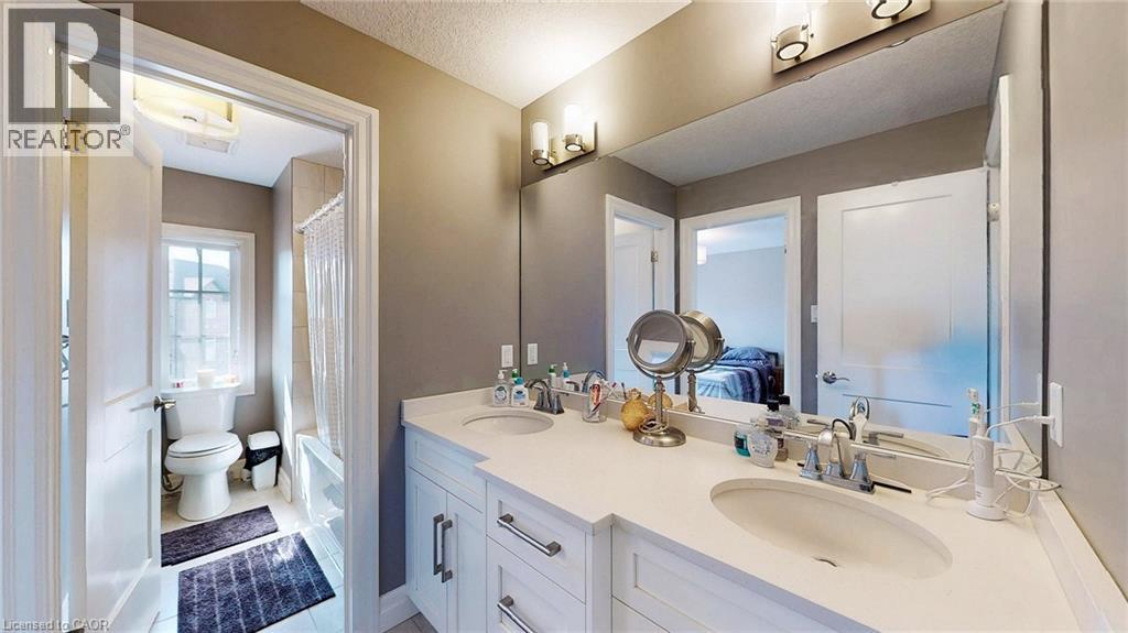 Photo 19 of 537 Millstream Drive, Waterloo ON