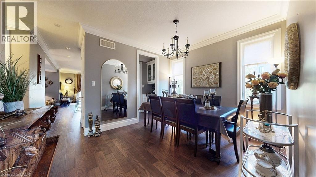 Photo 43 of 537 Millstream Drive, Waterloo ON
