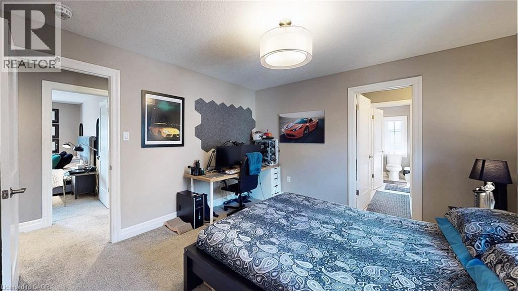 Photo 15 of 537 Millstream Drive, Waterloo ON
