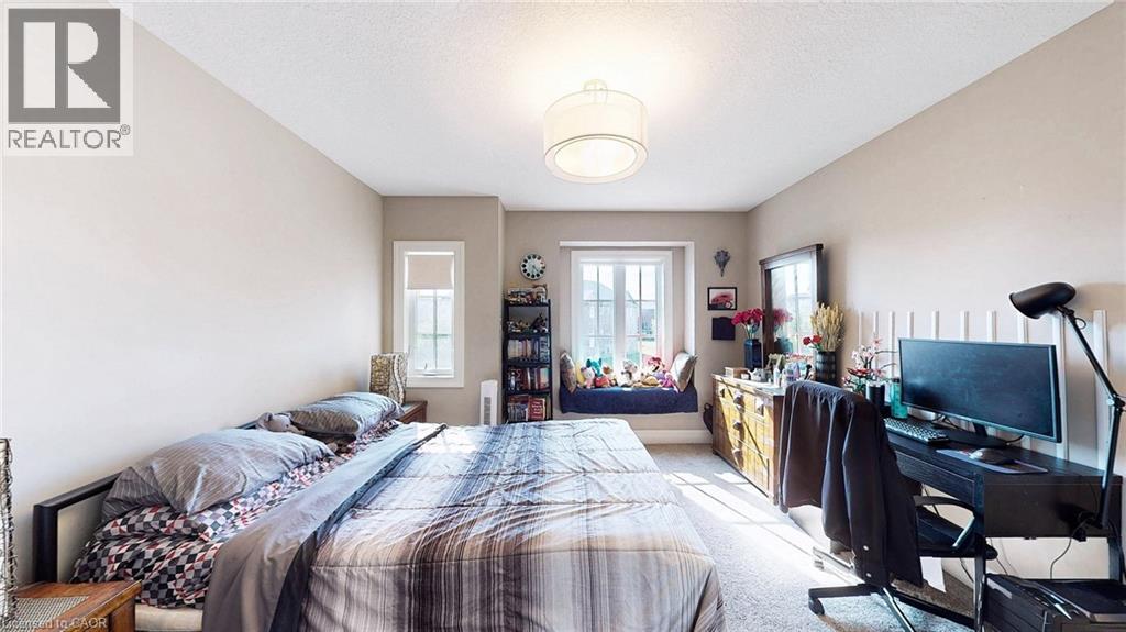 Photo 7 of 537 Millstream Drive, Waterloo ON