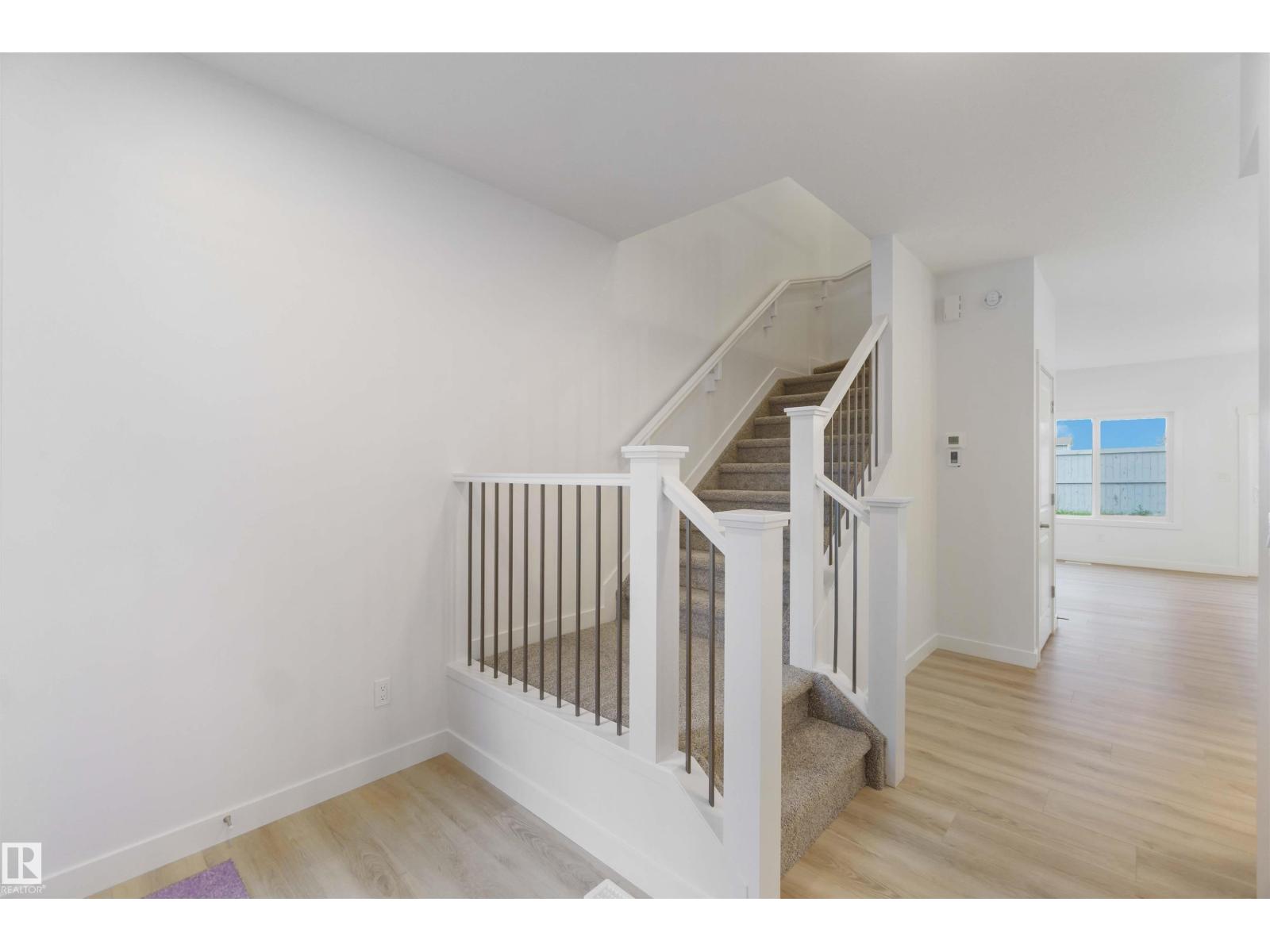 Photo 27 of 8519 181 Av Nw, Edmonton AB