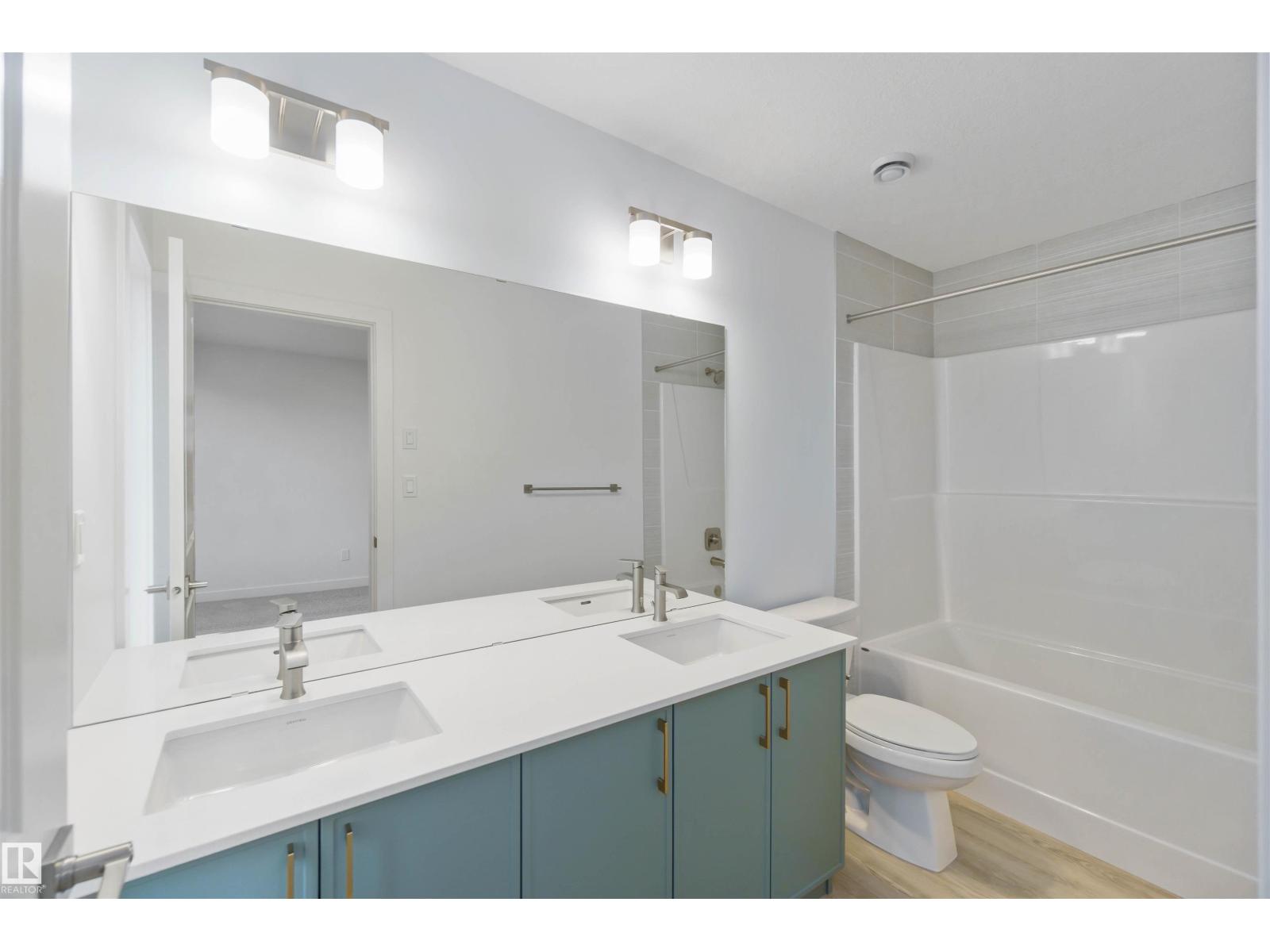 Photo 11 of 8519 181 Av Nw, Edmonton AB