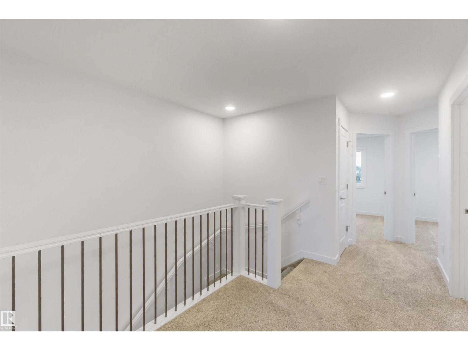 Photo 20 of 8519 181 Av Nw, Edmonton AB
