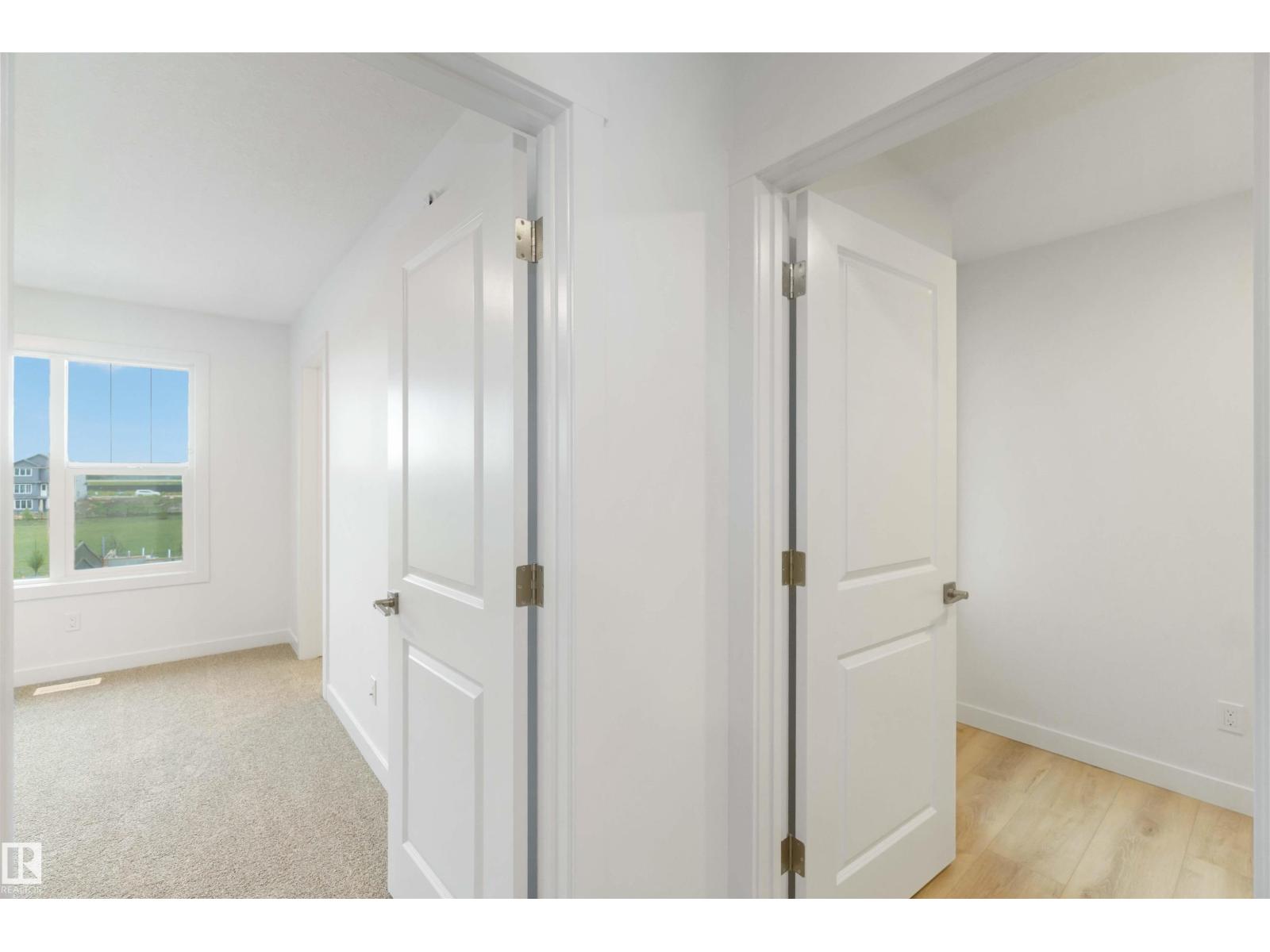 Photo 7 of 8519 181 Av Nw, Edmonton AB