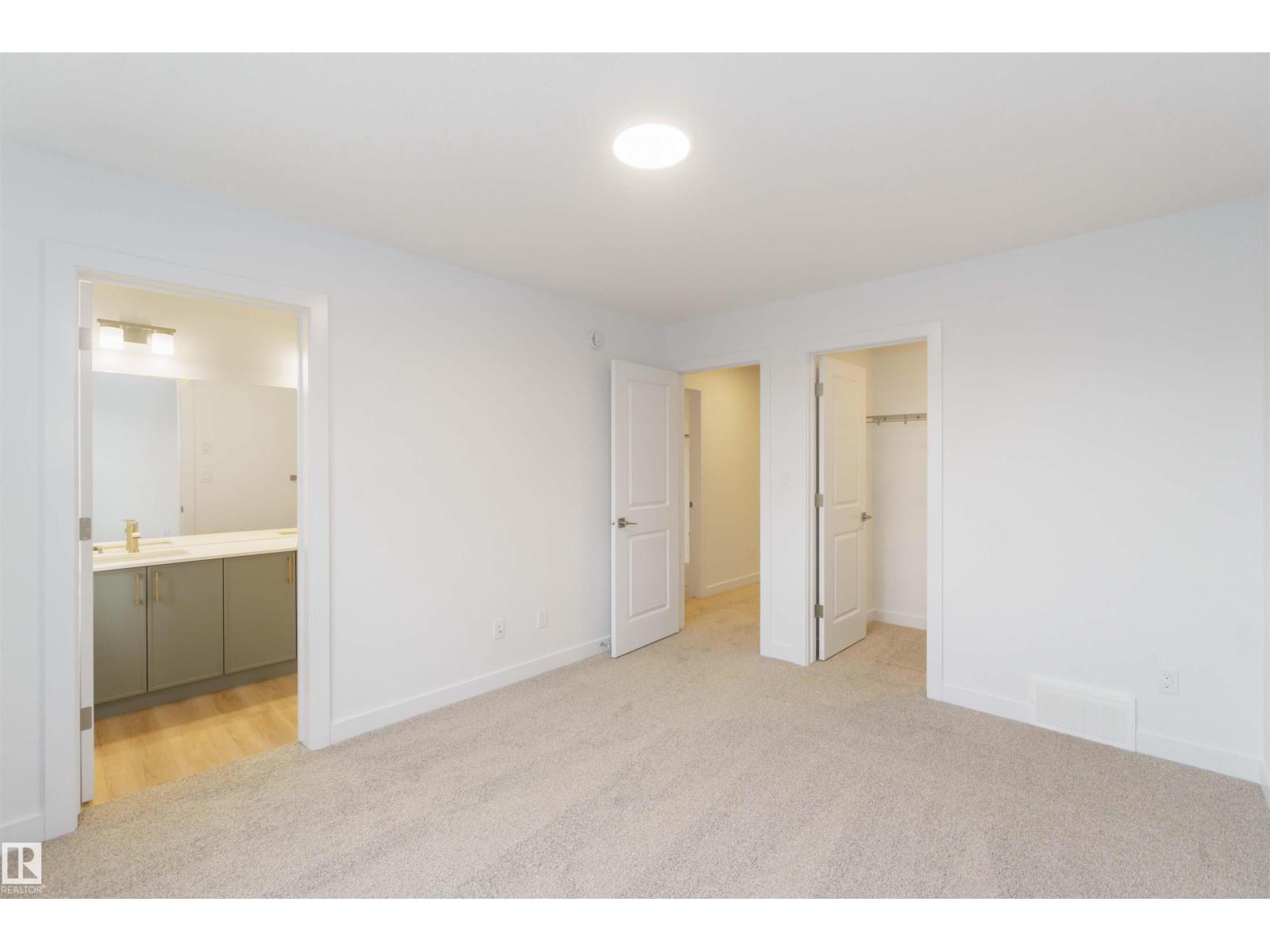 Photo 9 of 8519 181 Av Nw, Edmonton AB