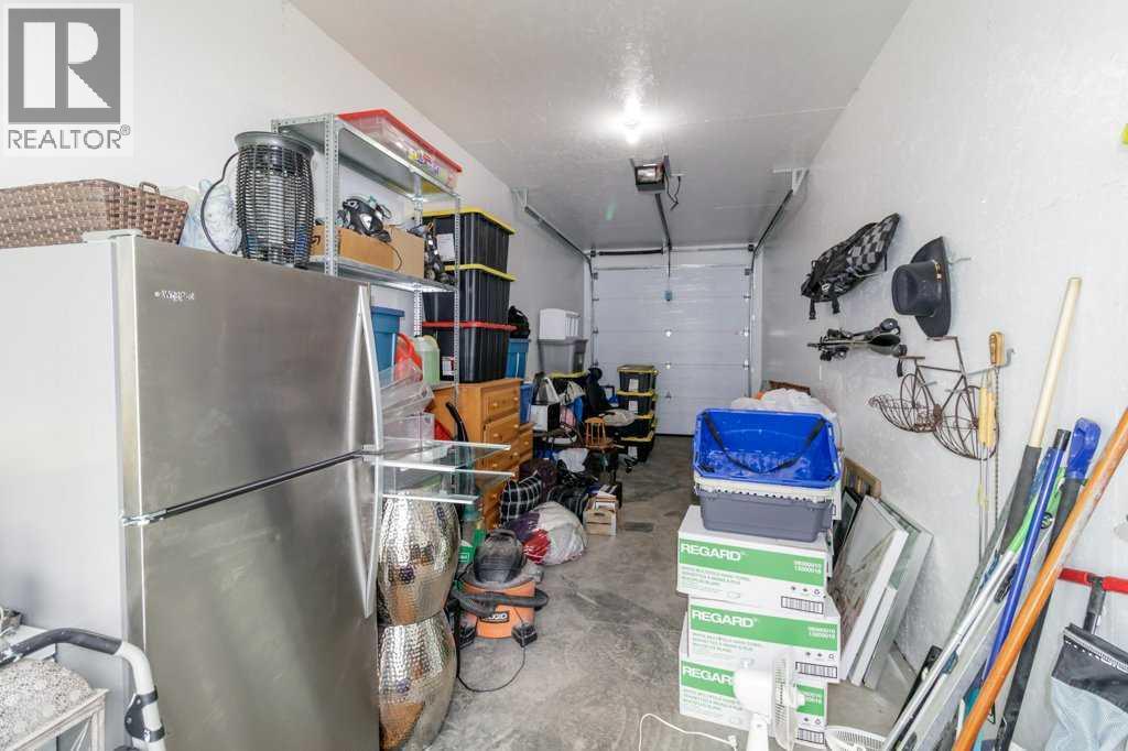 Single Family House Bi-level for Sale in  Ellington Crescent Evergreen Red Deer 