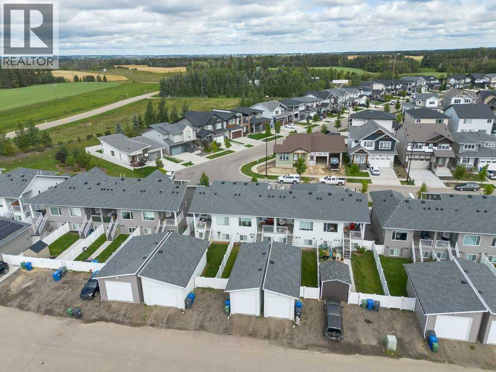 Single Family House Bi-level for Sale in  Ellington Crescent Evergreen Red Deer 