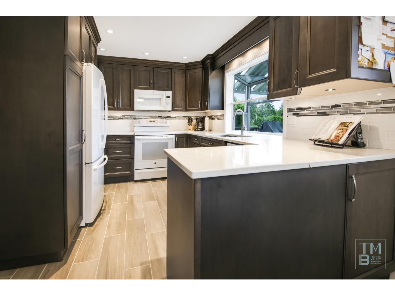 Photo 9 of 5810 245 A Street Street, Langley BC