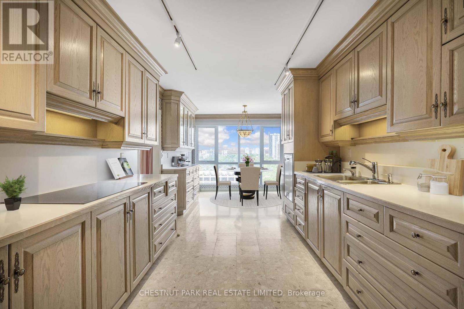 Photo 10 of Ph G 40 Rosehill Avenue, Toronto ON