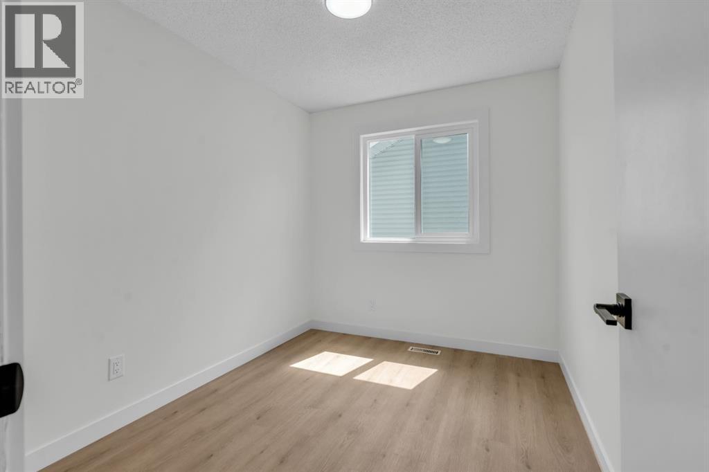 Single Family House 4 Level for Sale in  Sandstone Drive NW Sandstone Valley Calgary 