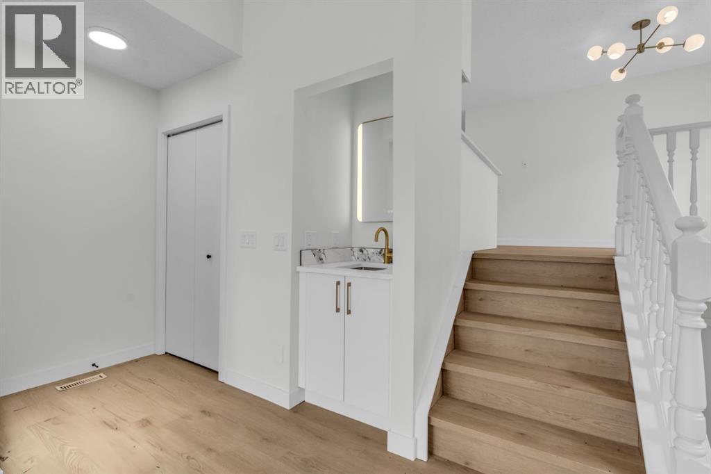 Single Family House 4 Level for Sale in  Sandstone Drive NW Sandstone Valley Calgary 