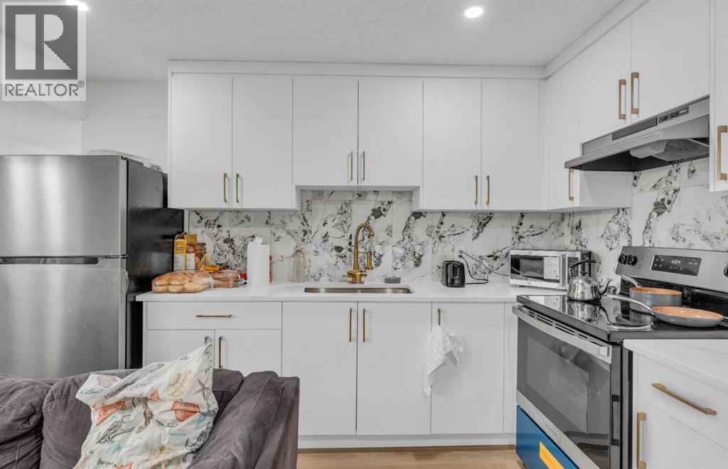 Single Family House 4 Level for Sale in  Sandstone Drive NW Sandstone Valley Calgary 
