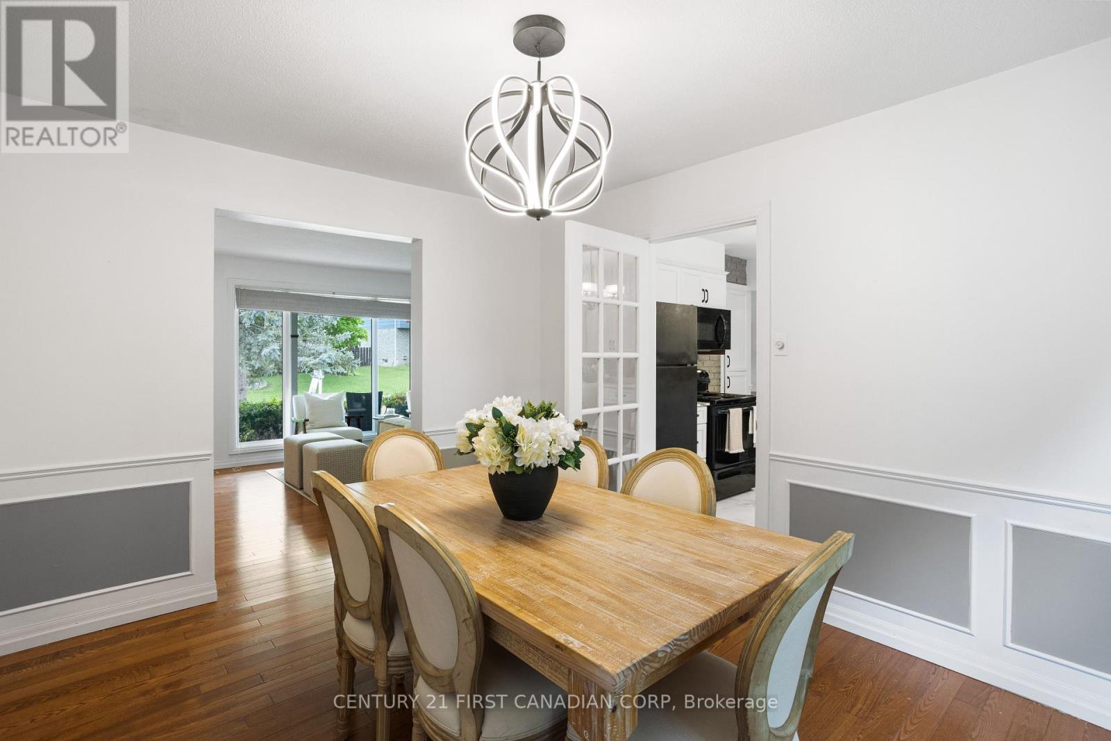 Photo 27 of 24 Bartlett Crescent, London South ON