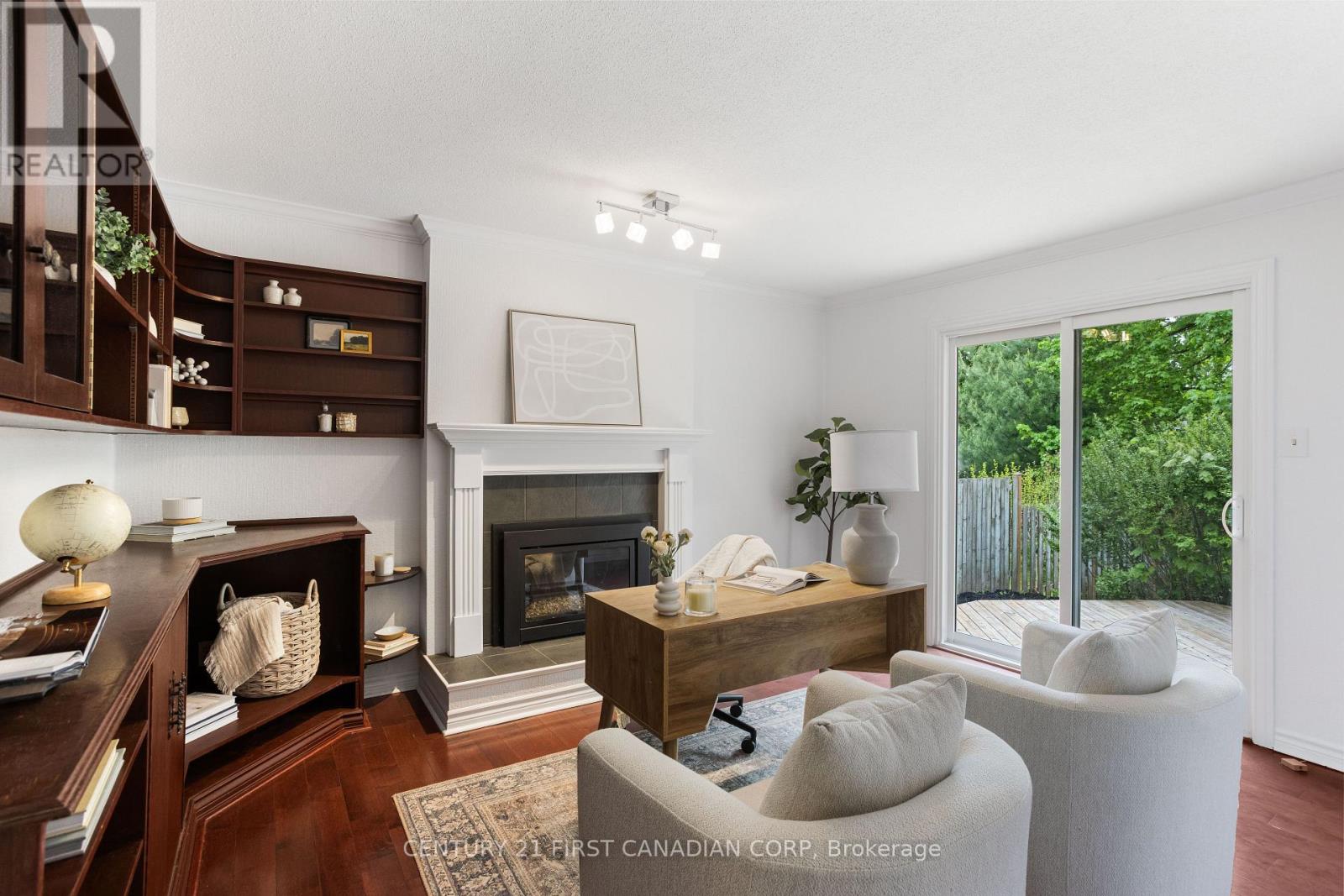 Photo 31 of 24 Bartlett Crescent, London South ON