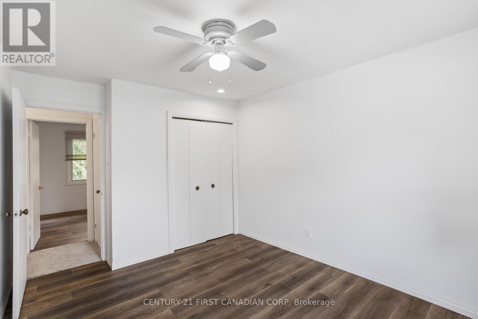 Photo 4 of 24 Bartlett Crescent, London South ON