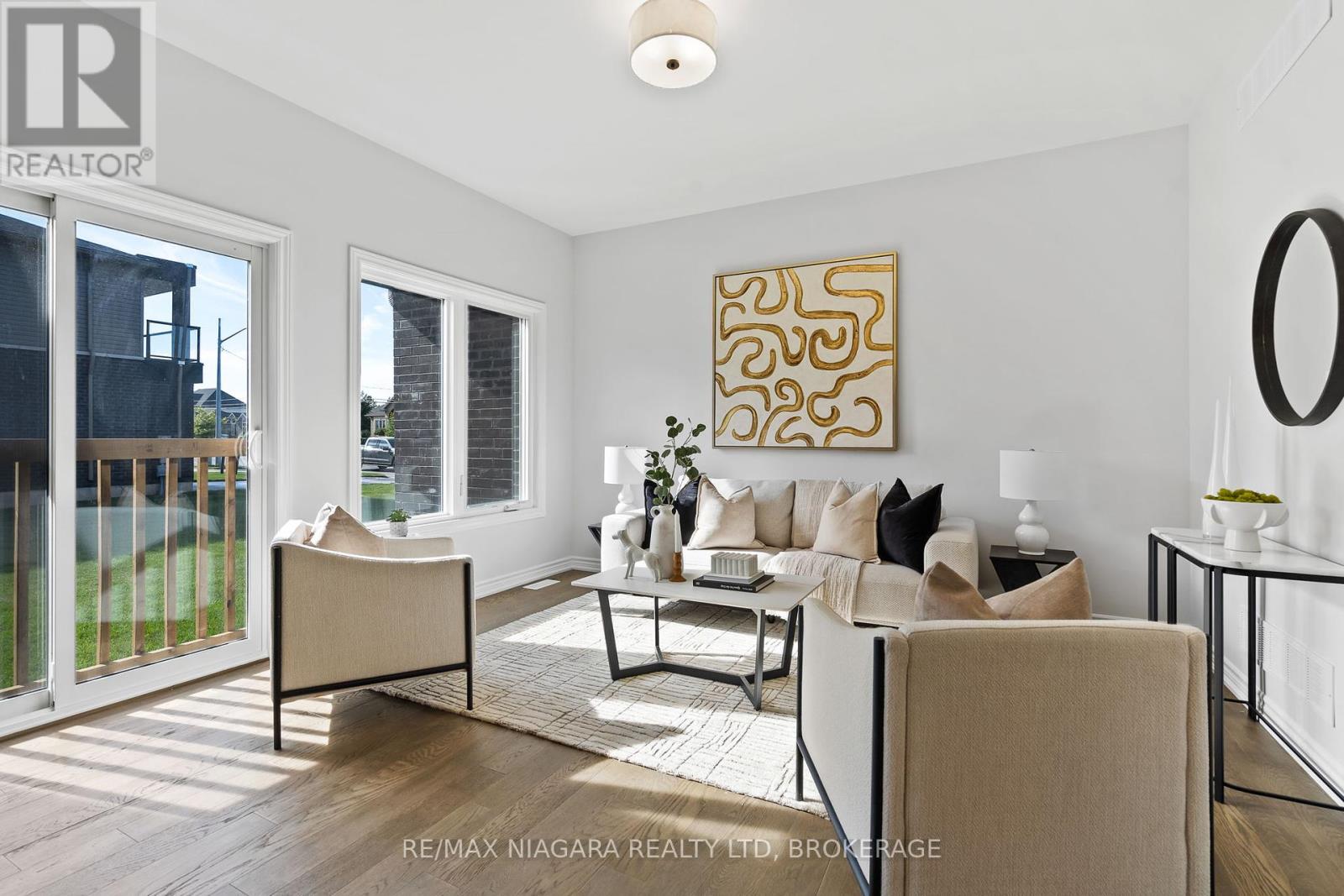 Photo 11 of 219 Wells Avenue, Fort Erie ON