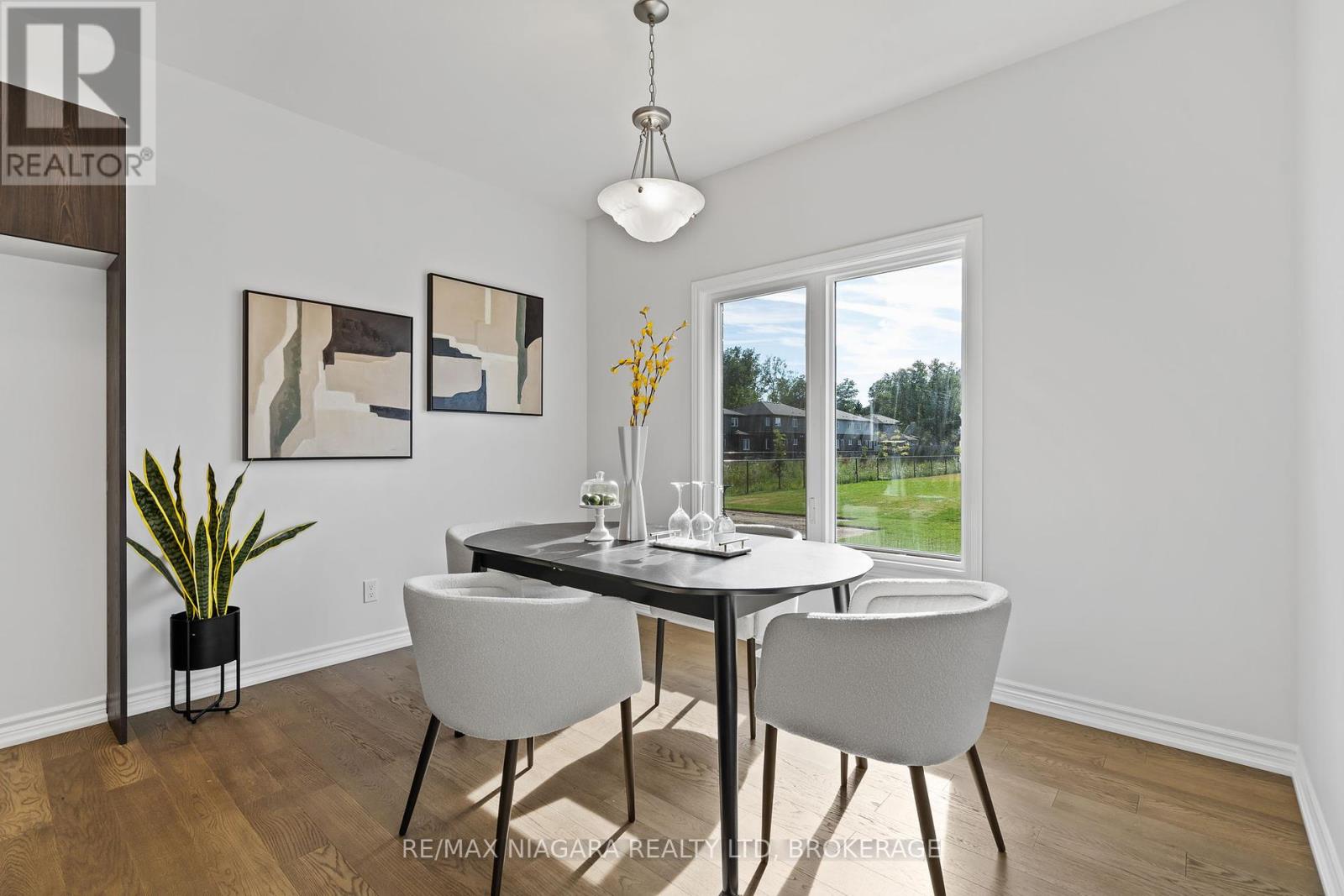 Photo 16 of 219 Wells Avenue, Fort Erie ON
