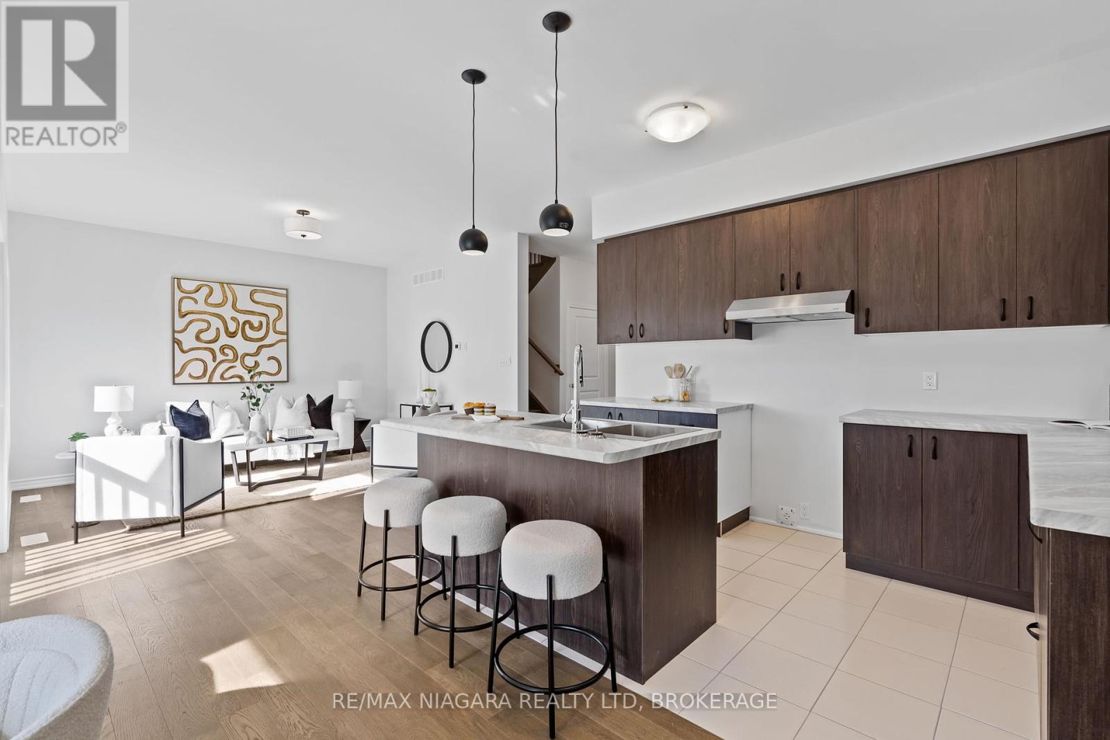 Photo 17 of 219 Wells Avenue, Fort Erie ON