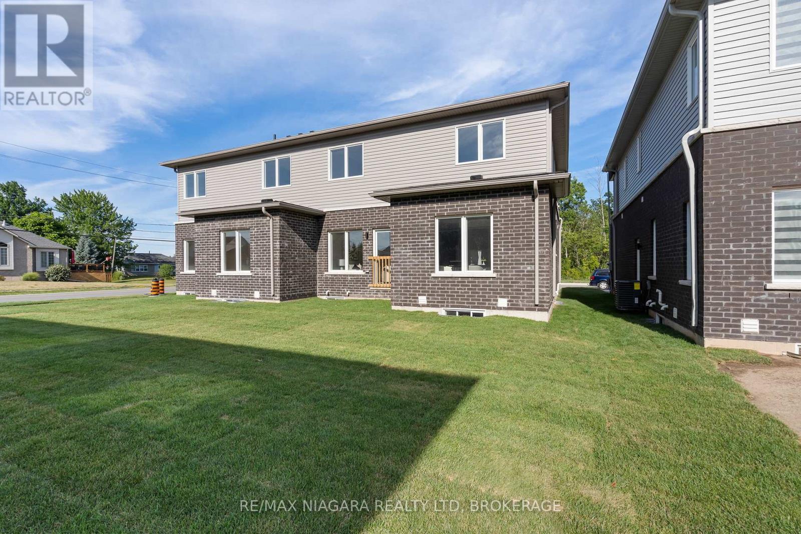Photo 33 of 219 Wells Avenue, Fort Erie ON