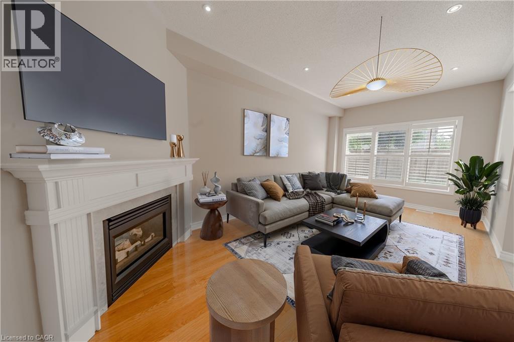 Photo 9 of 5918 Bassinger Place, Mississauga ON