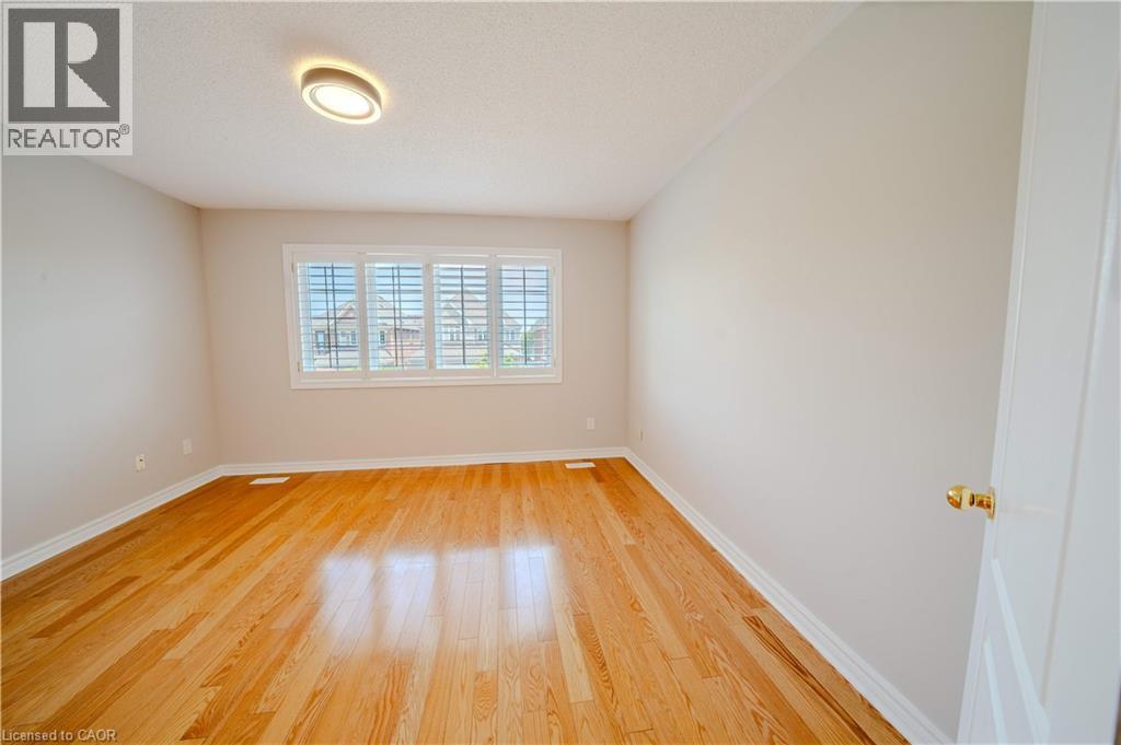 Photo 50 of 5918 Bassinger Place, Mississauga ON
