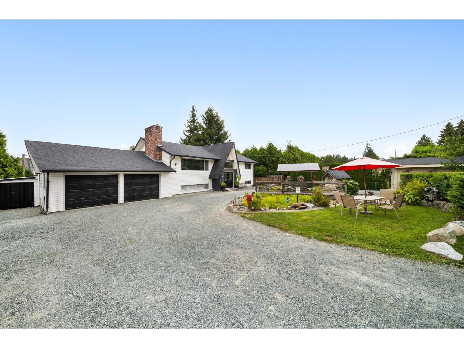 Photo 10 of 19691 49 Avenue, Langley BC