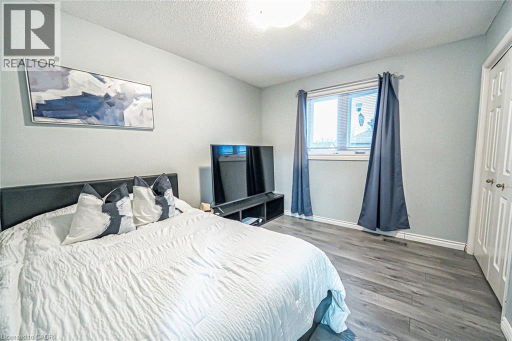Photo 15 of 172 Alderlea Avenue, Mount Hope ON