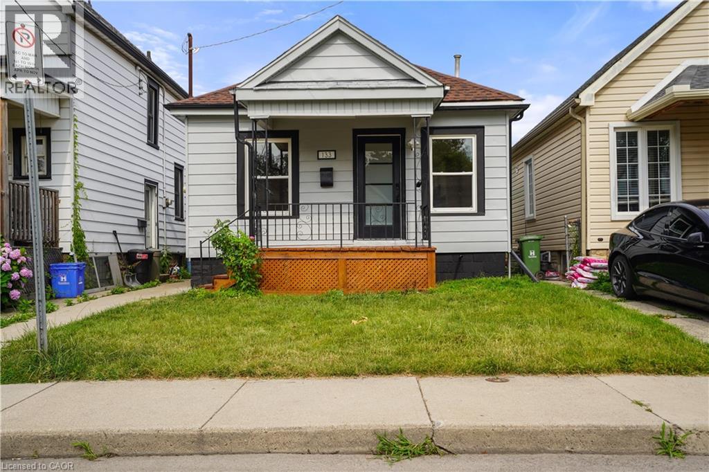 Photo 20 of 133 Barons Avenue N, Hamilton ON