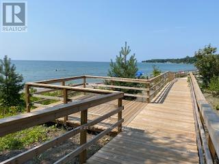 Photo 9 of 20 Grant Avenue, Tiny ON