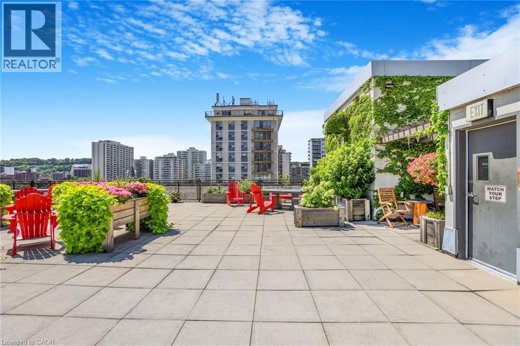 Photo 16 of 66 Bay Street S Unit 401, Hamilton ON