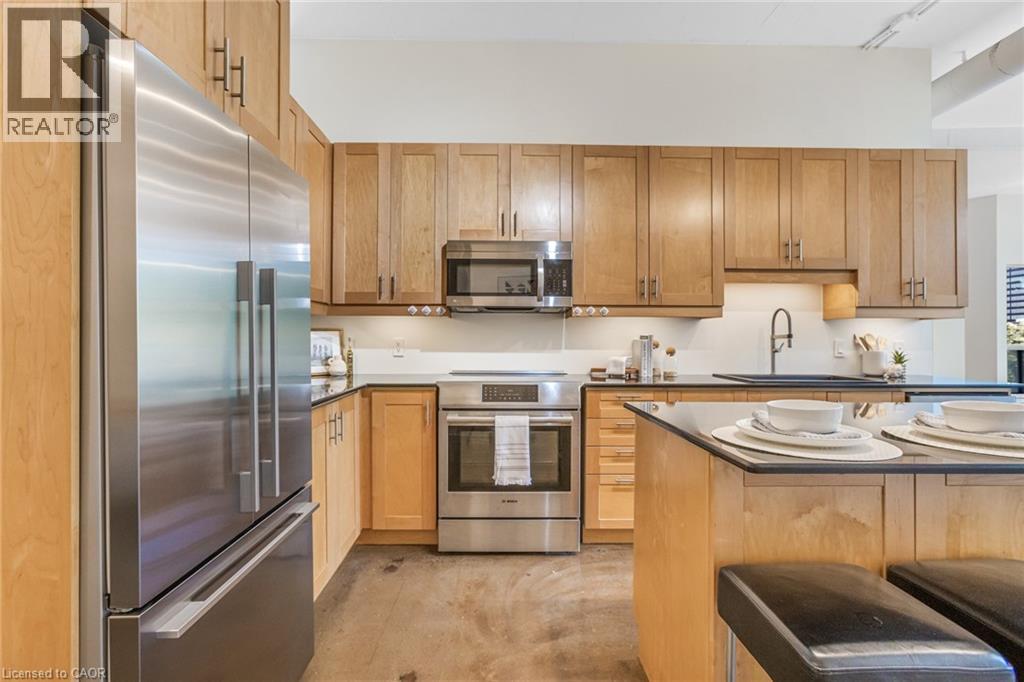 Photo 6 of 66 Bay Street S Unit 401, Hamilton ON