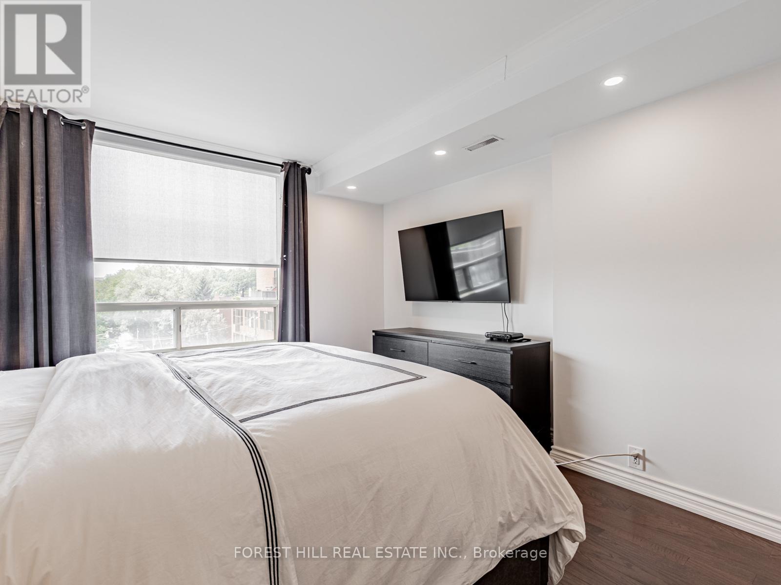 Photo 8 of 509 1177 Yonge Street, Toronto ON