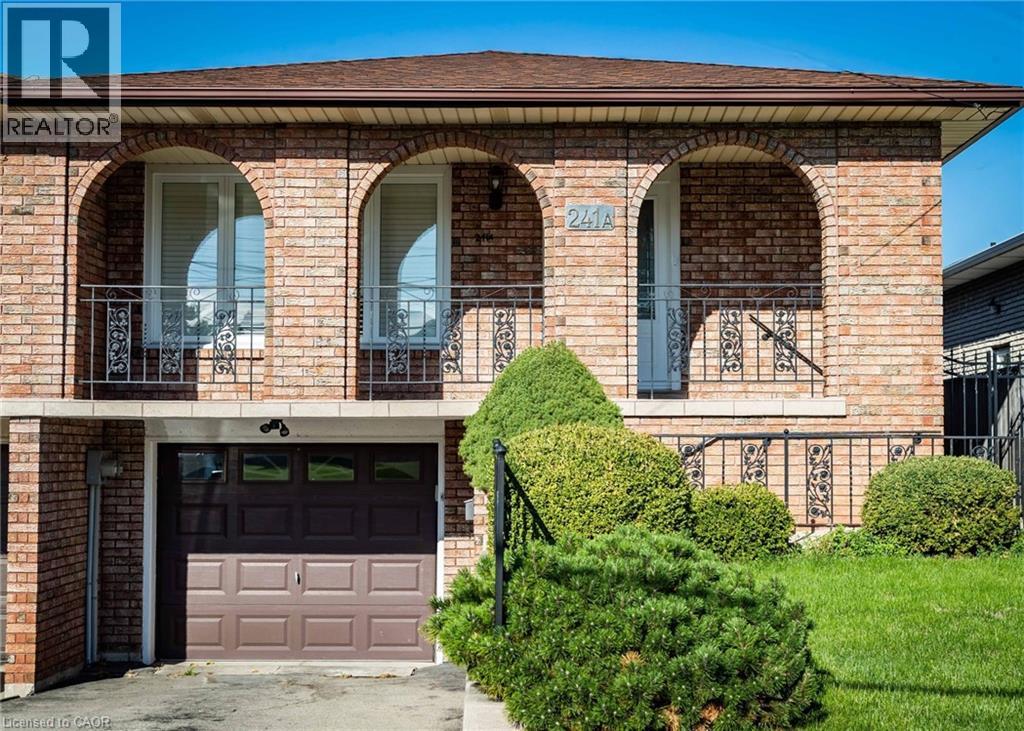 Photo 4 of 241 Green Road Unit Upper, Hamilton ON