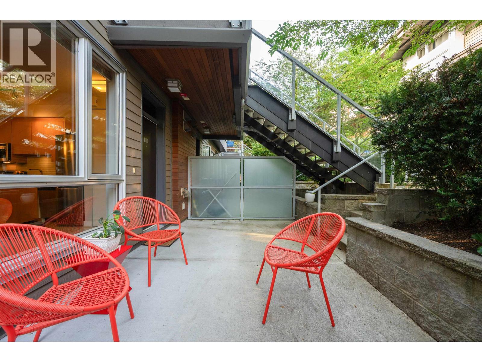 Photo 19 of 115 735 W 15th Street, North Vancouver BC