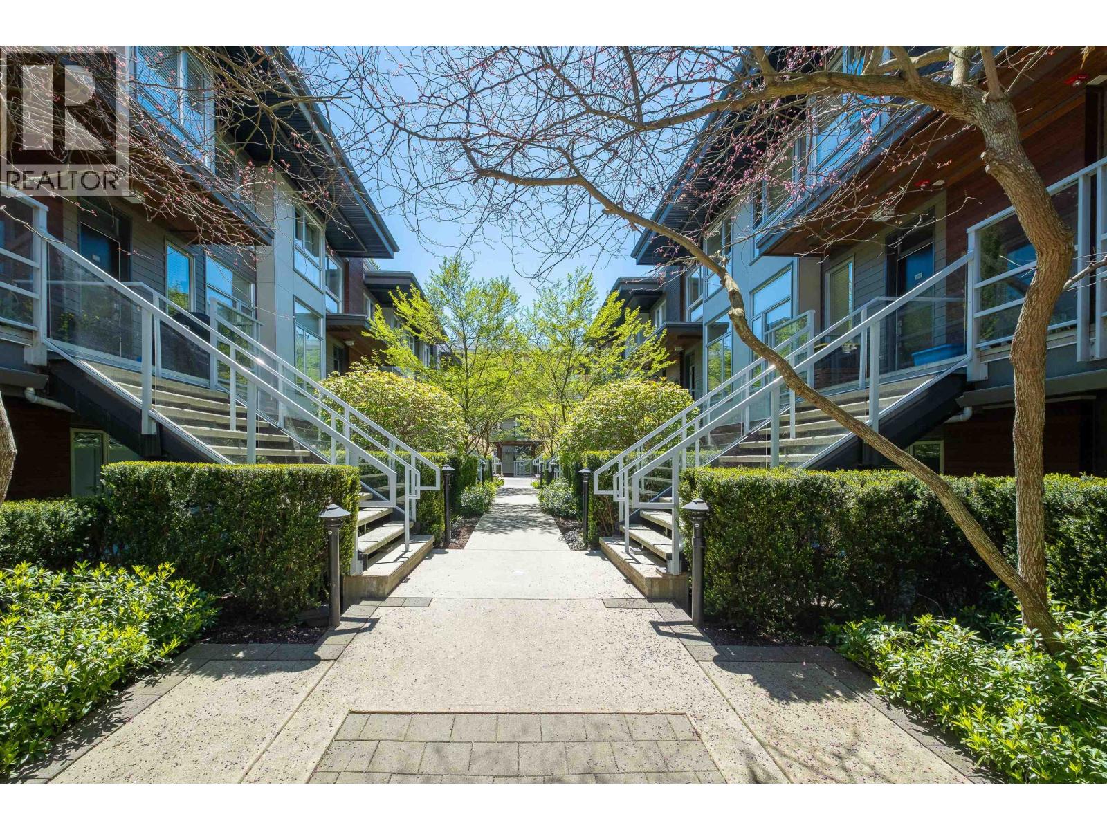 Photo 22 of 115 735 W 15th Street, North Vancouver BC