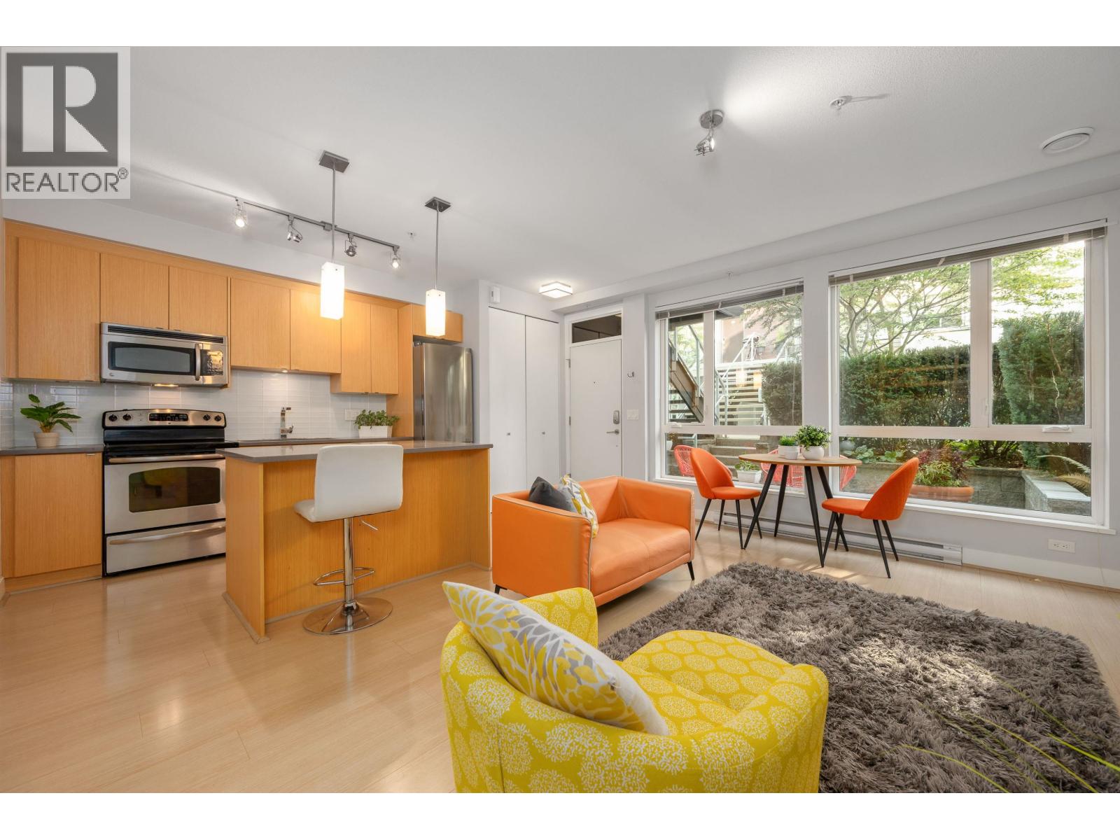 Photo 8 of 115 735 W 15th Street, North Vancouver BC