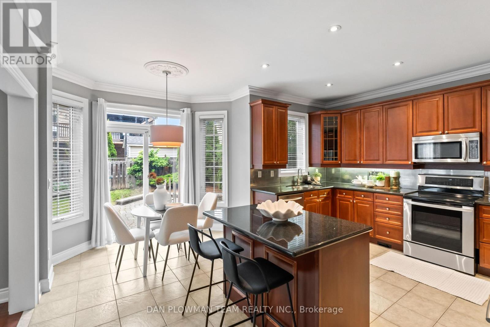 Photo 14 of 1071 Copperfield Drive, Oshawa ON