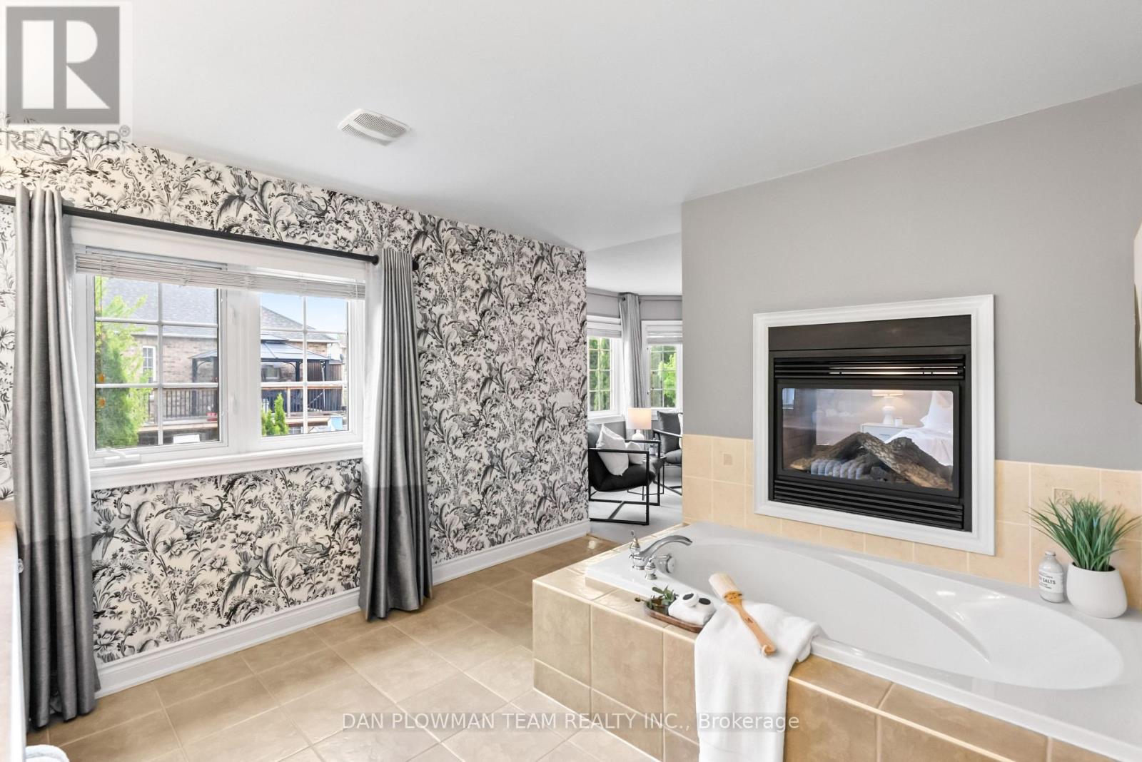 Photo 33 of 1071 Copperfield Drive, Oshawa ON