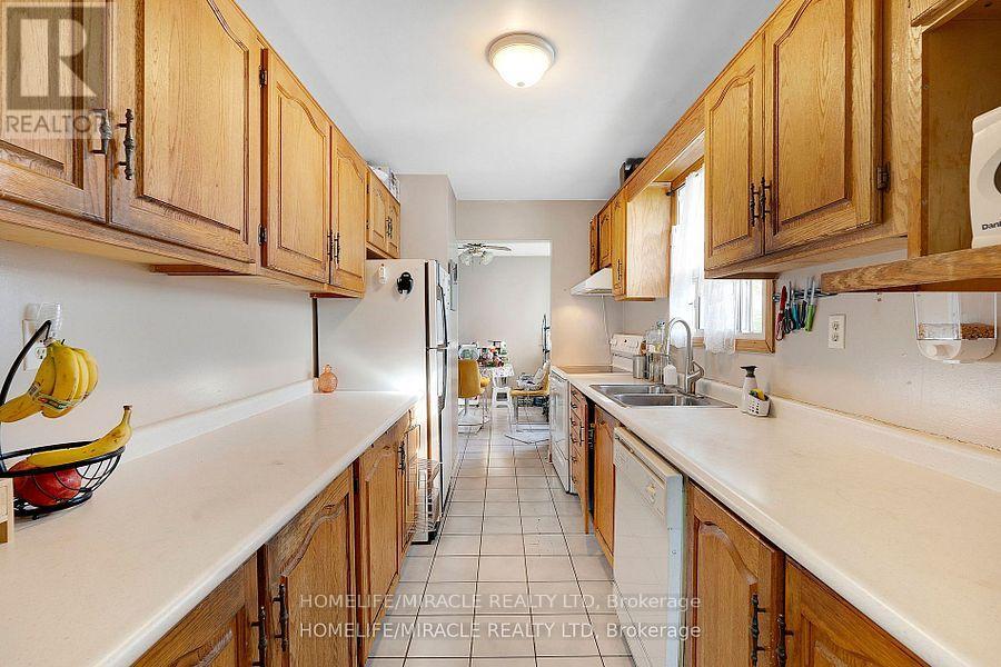 Photo 12 of 569 Veterans Road, Oshawa ON