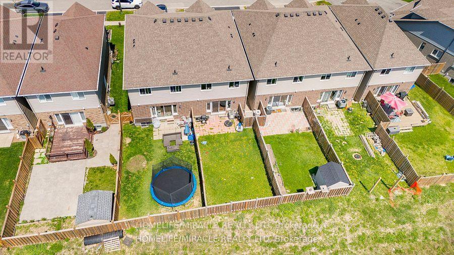 Photo 31 of 569 Veterans Road, Oshawa ON
