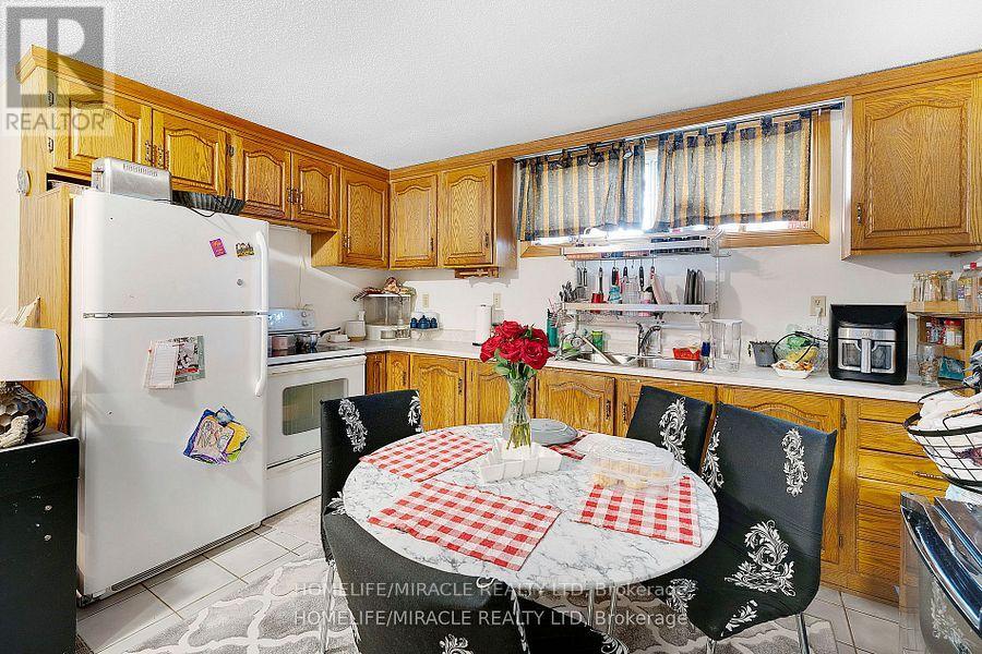 Photo 20 of 569 Veterans Road, Oshawa ON