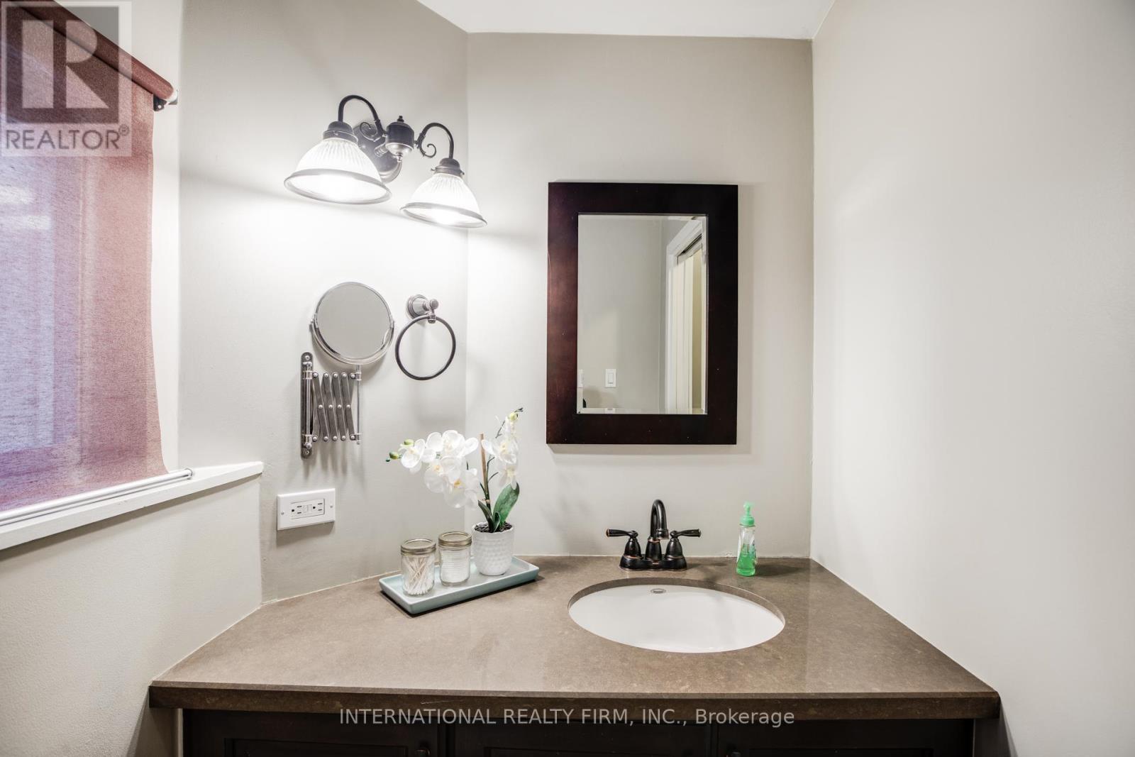 Photo 22 of 109 Monarch Park Avenue, Toronto ON