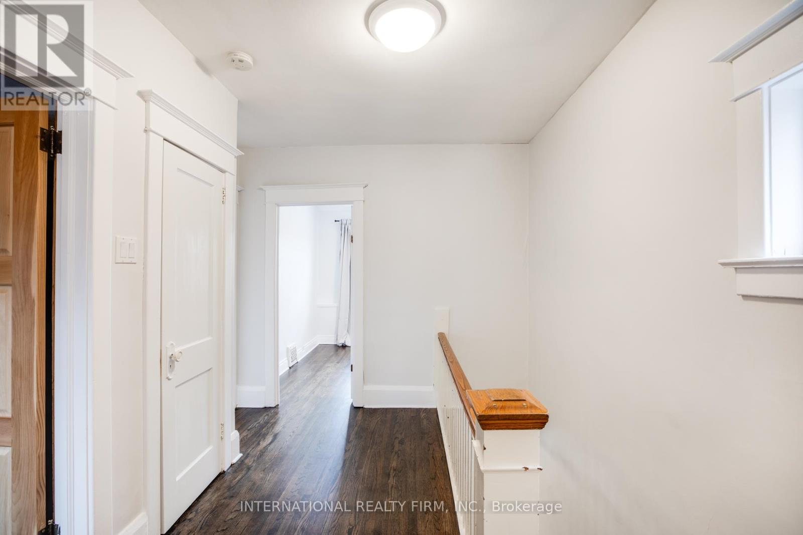 Photo 24 of 109 Monarch Park Avenue, Toronto ON