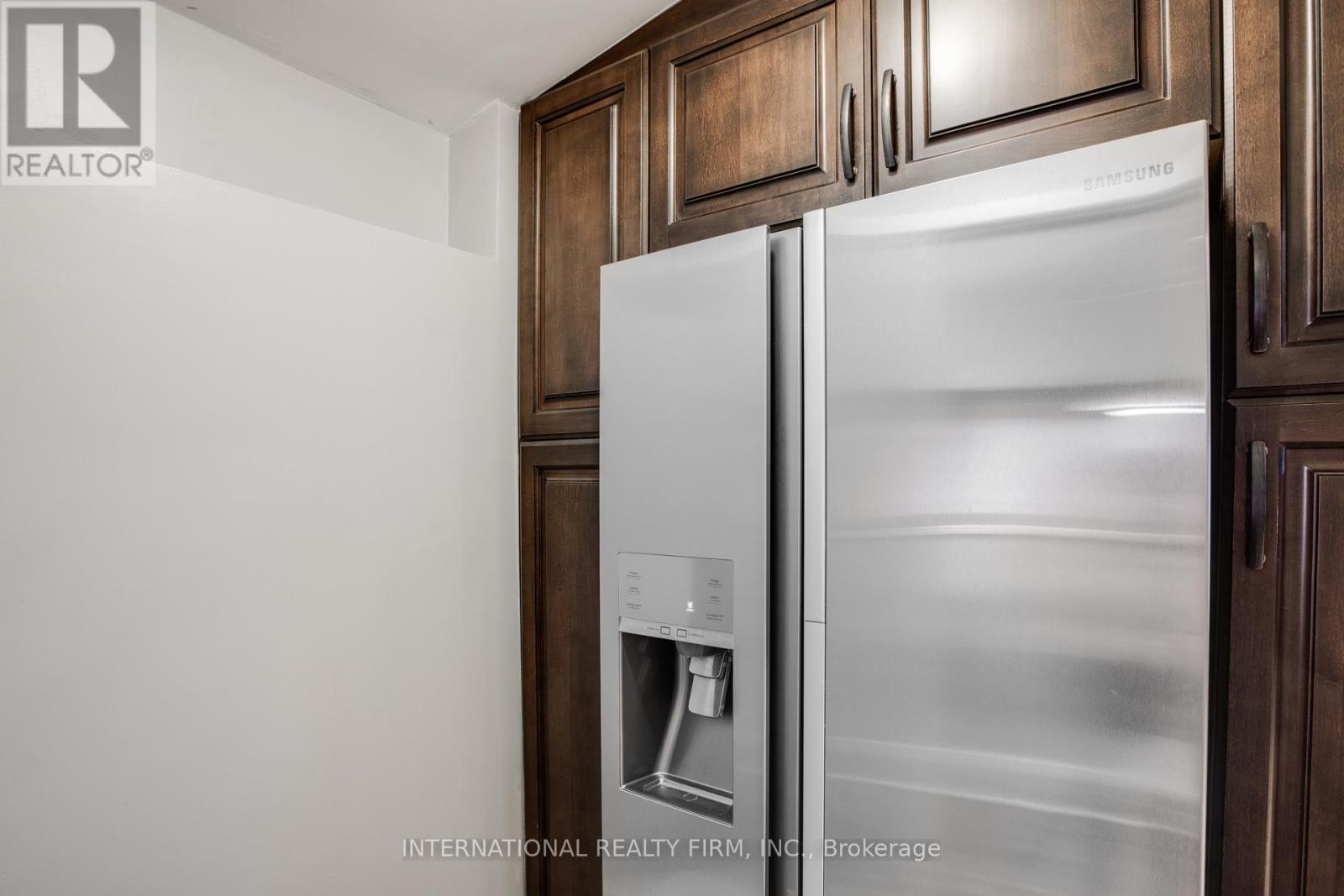 Photo 6 of 109 Monarch Park Avenue, Toronto ON