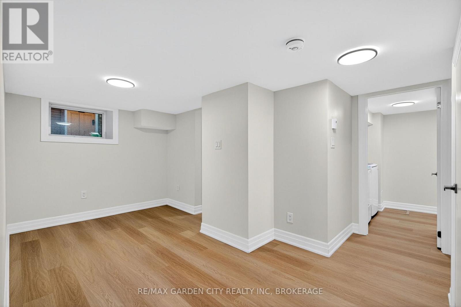 Photo 5 of Lower 104 Carrick Avenue, Hamilton ON