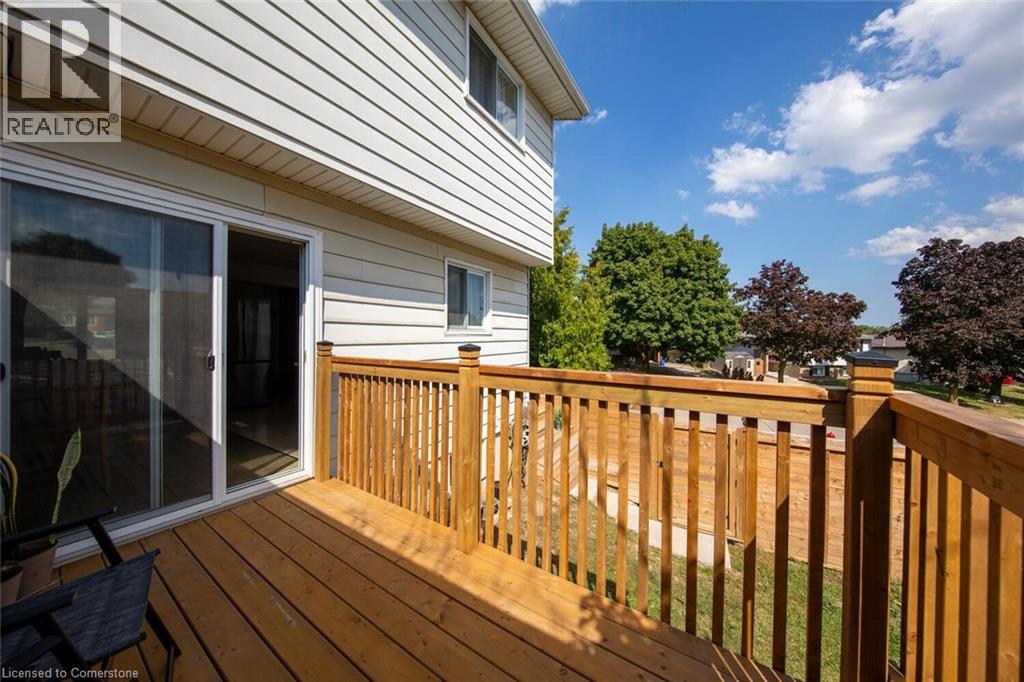 Photo 20 of 56 Raleigh Court, Hamilton ON