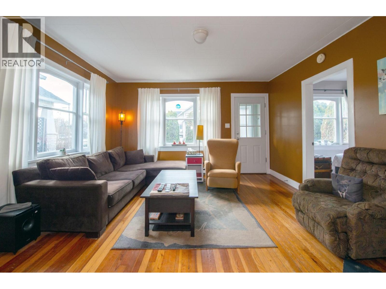  1233 Ethel Street, Kelowna