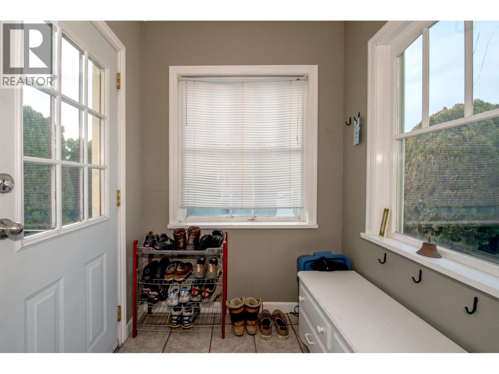  1233 Ethel Street, Kelowna
